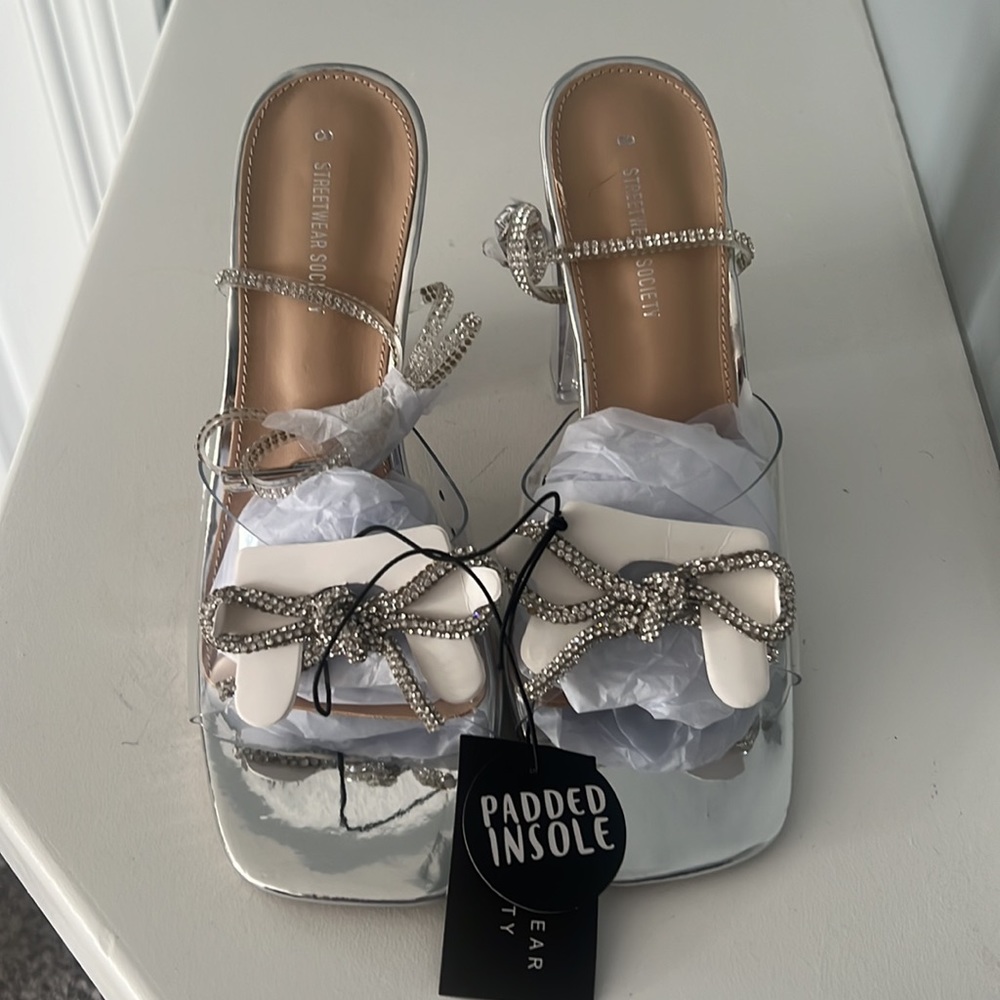 Clear Silver Rhinestone Bow Heels - Picture 5 of 9